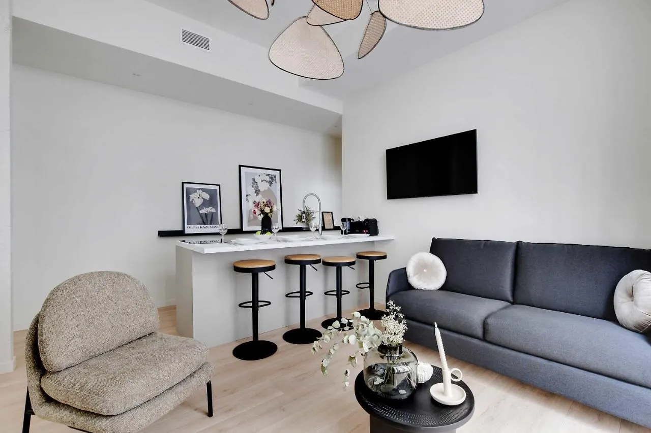 Modern Apartment - 2Br-6P - Eiffel Tower Paris